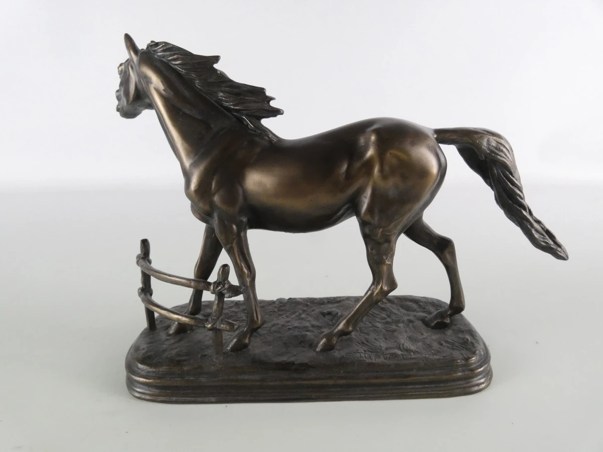 Decoratief paardenbeeld op sokkel – O. Tupton / O.T.T. – koudgegoten brons - foto 3