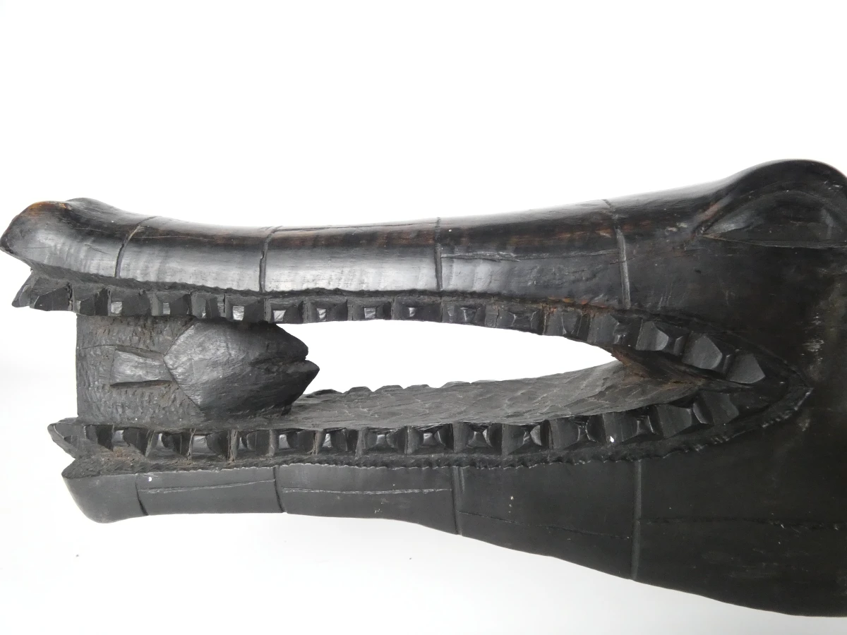 Handgesneden houten krokodil - foto 8