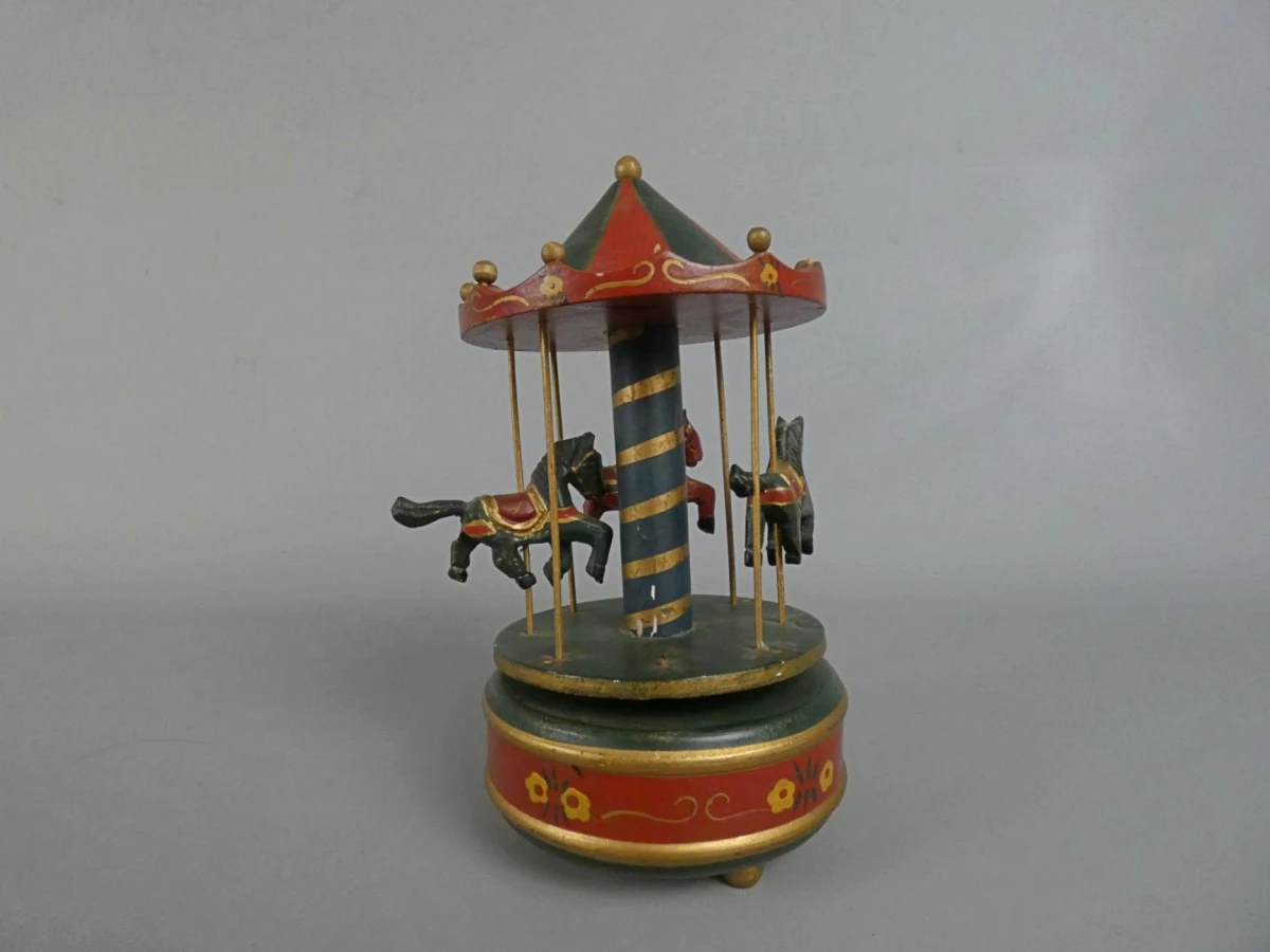 Houten carrousel - foto 2