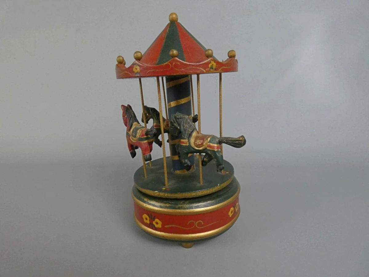 Houten carrousel - foto 3