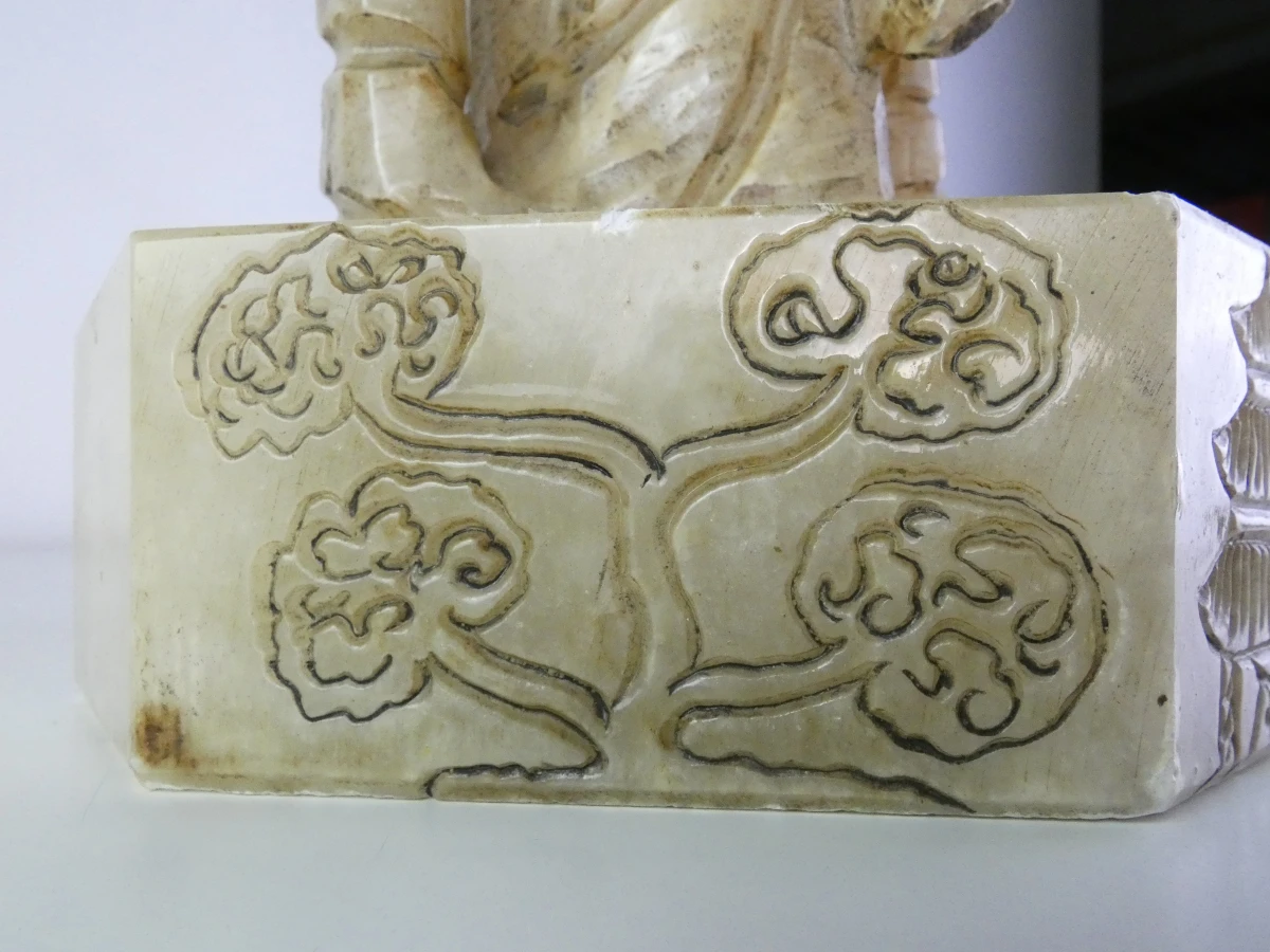 Decoratief Aziatisch beeld van een Chinese wijze - foto 4