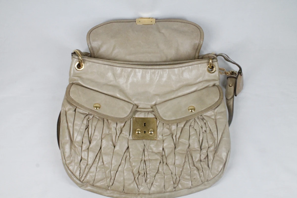 Miu Miu Matelassé Coffer Hobo-handtas - foto 10
