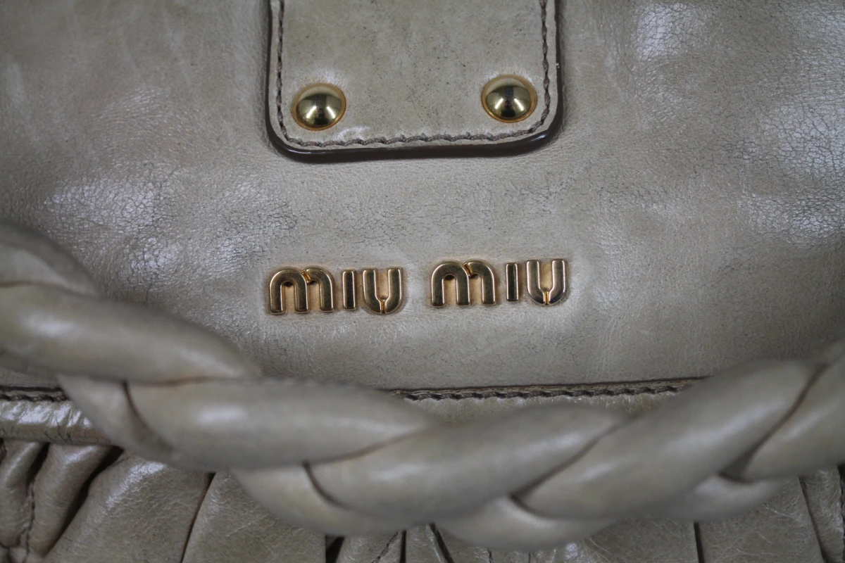 Miu Miu Matelassé Coffer Hobo-handtas - foto 5