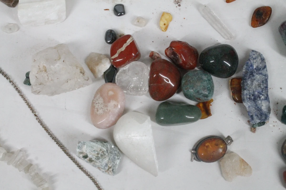 Lot kristallen en mineralen - foto 3