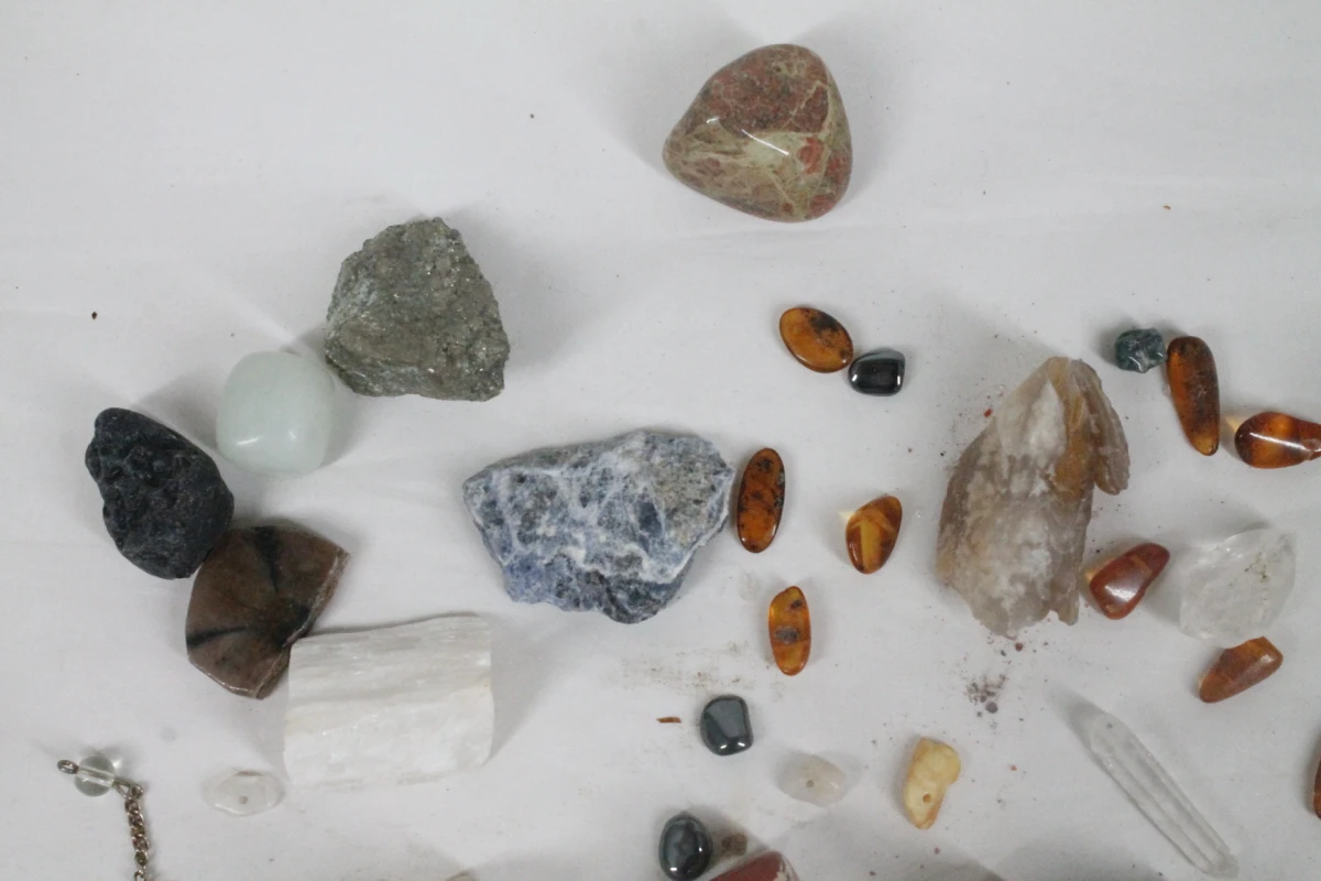 Lot kristallen en mineralen - foto 5