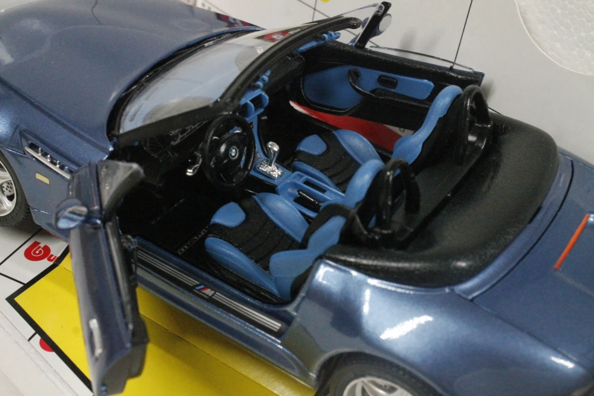 Bburago BMW M Roadster schaalmodel - foto 4
