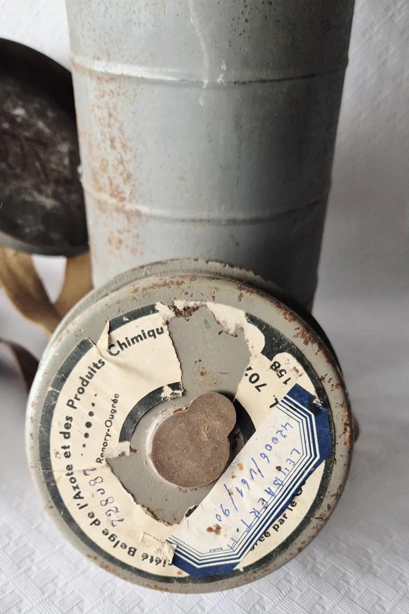 Belgisch gasmasker type L.702 - foto 2