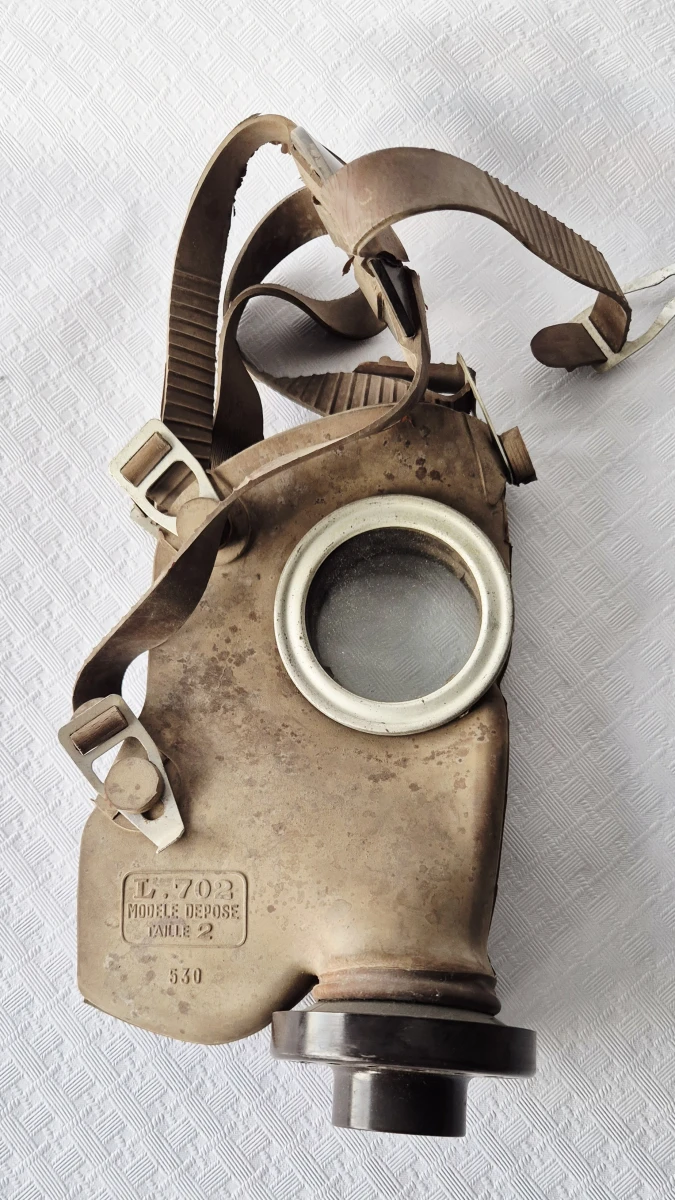 Belgisch gasmasker type L.702 - foto 11