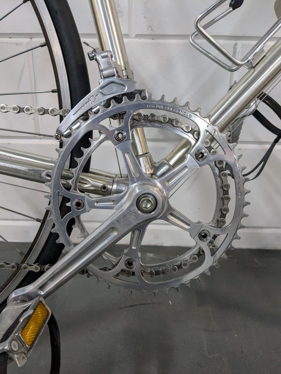 Koersfiets "ALAN" met retro onderdelen. - foto 8