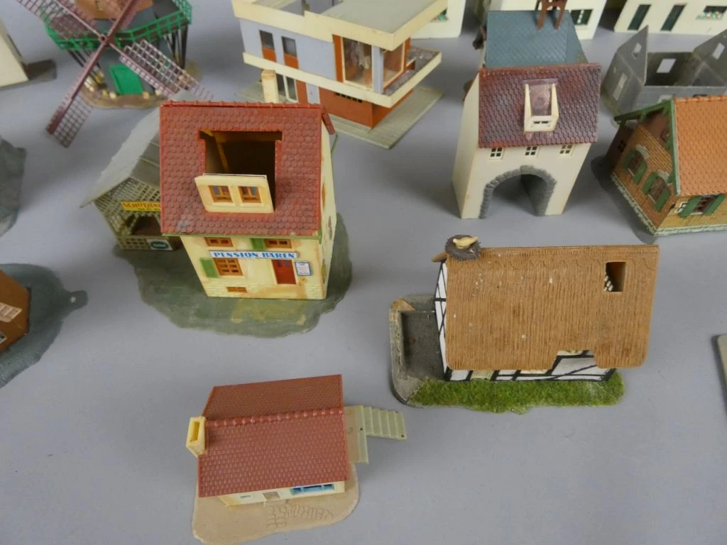 Set van diverse modelhuisjes voor modelbouw - foto 4