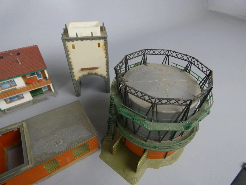 Set van diverse modelhuisjes voor modelbouw - foto 8