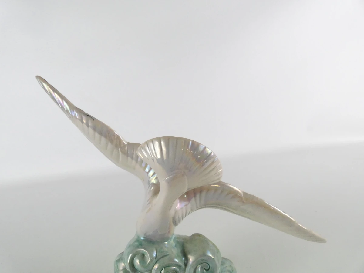 Art Deco beeld vliegende meeuw H. Bequet - foto 5