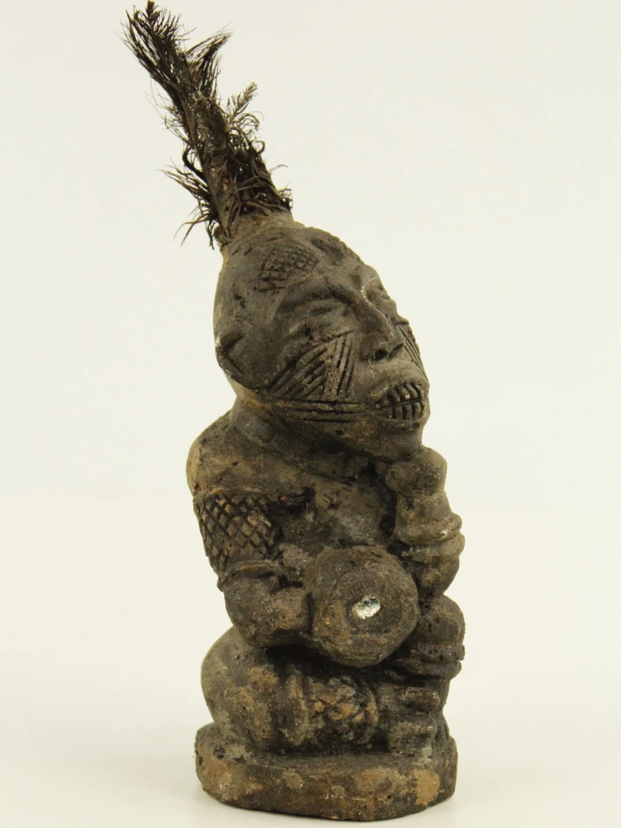 Centraal-Afrikaans Nkisi-krachtfiguur in de Kongo-traditie - foto 3