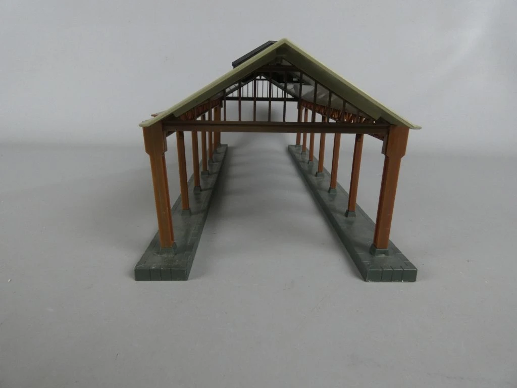 Model treinperron met overkapping - foto 2