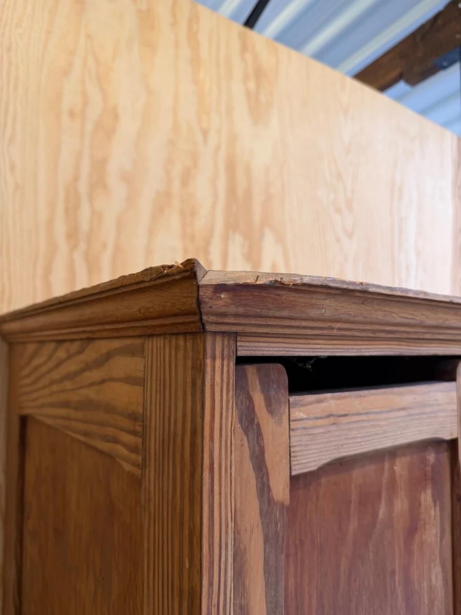 Vintage houten lockerkast uit Sint-Niklaasinstituut Anderlecht - foto 3
