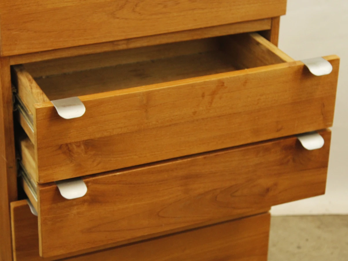 Massief teakhouten kast - strak, tijdloos design - 3 laden + kastgedeelte met vakken - foto 12