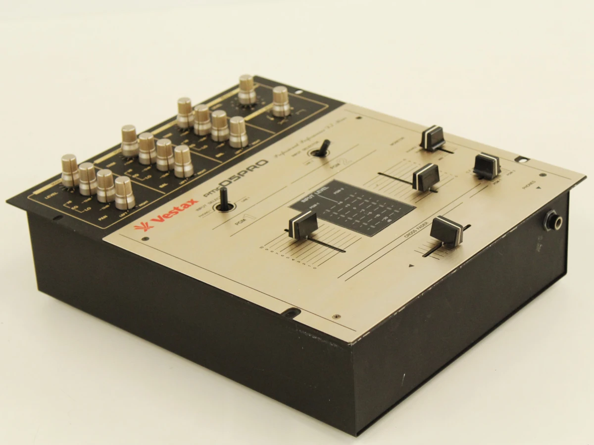 Vestax PMC-05Pro – Professional Mixing Controller - foto 8