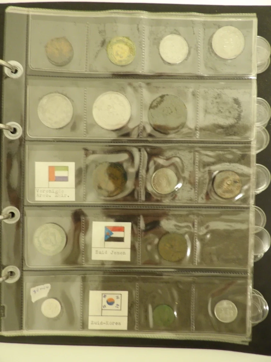 Verzamelalbum oude Aziatische munten (ca. 171 stuks) - foto 8