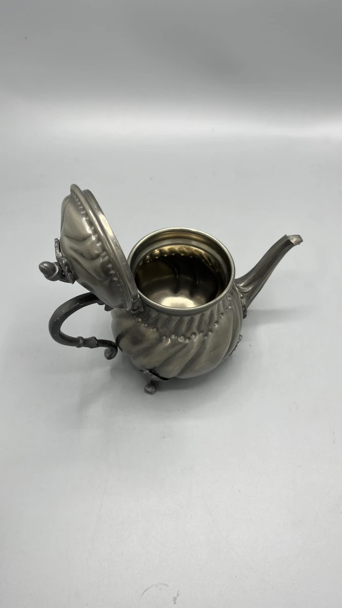 Tinnen koffie- en theeservies neorococo 3-delig met cannelures - foto 5