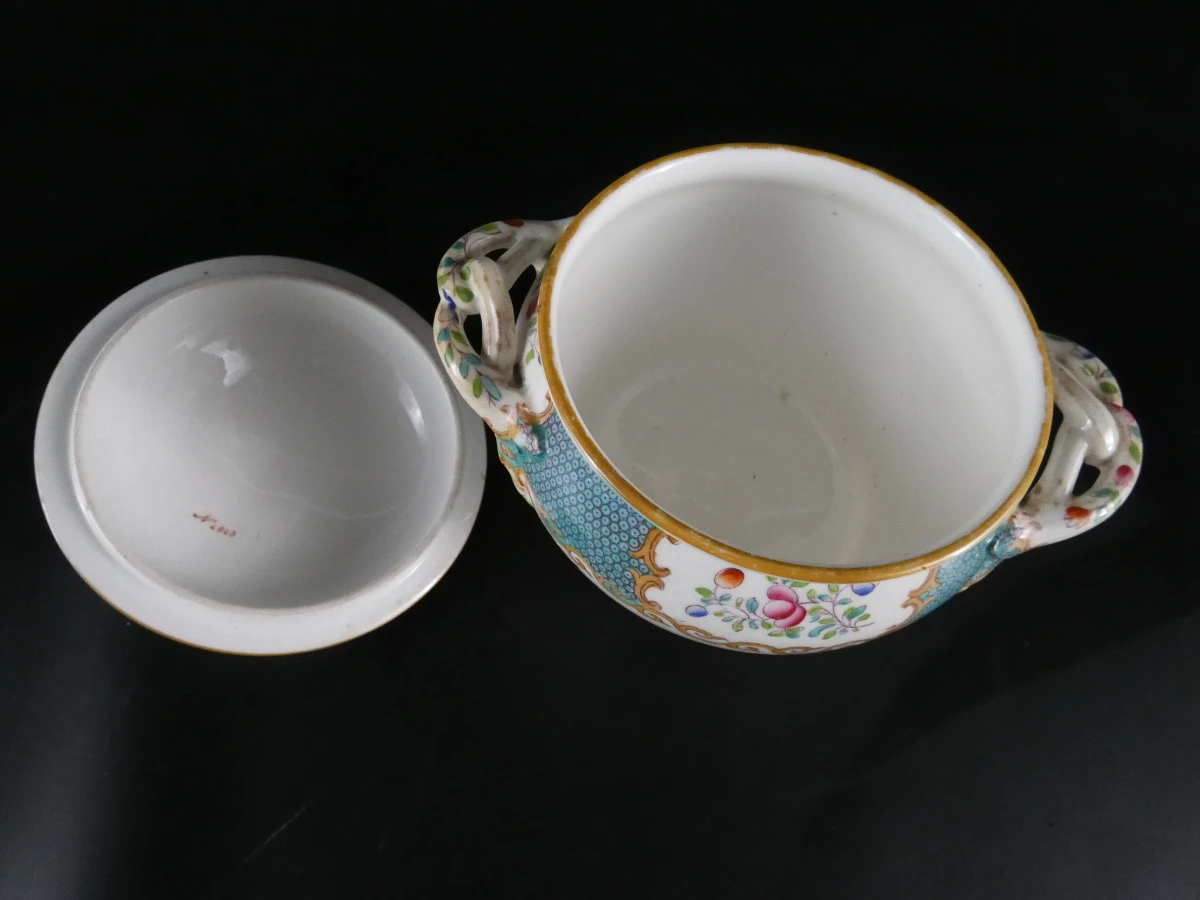 Decoratieve 6-delige porseleinen theeset in Engelse stijl - foto 22
