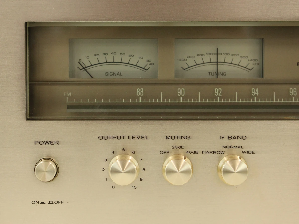 Kenwood 600T FM Stereo Tuner jaren 70 - foto 4