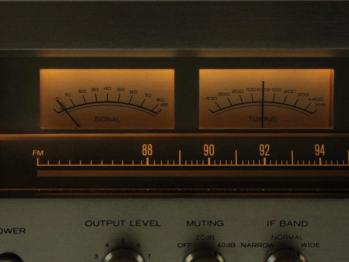 Kenwood 600T FM Stereo Tuner jaren 70 - foto 12