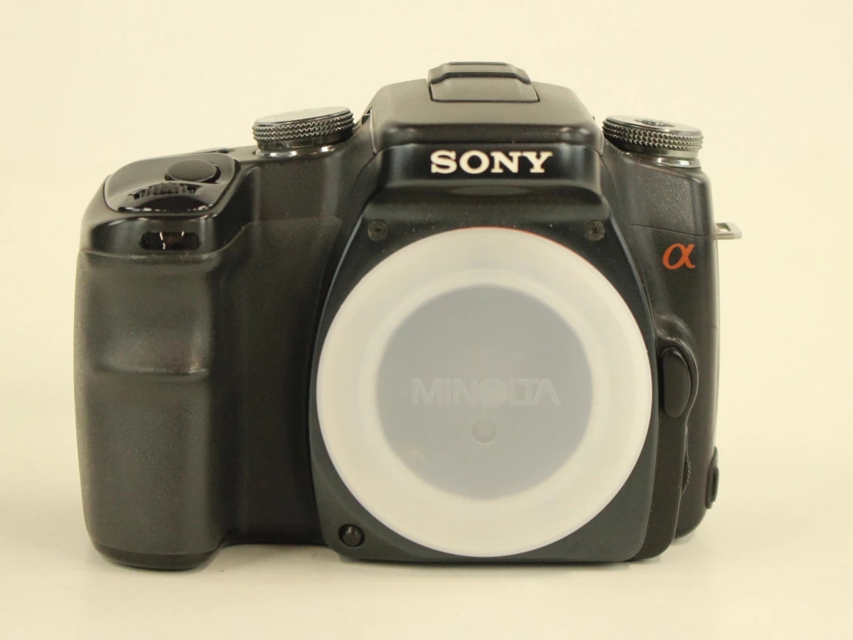 Sony Alpha 100 digitale spiegelreflexcamera met zoomlens en accessoires - foto 3