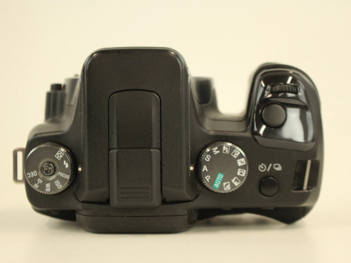 Sony Alpha 100 digitale spiegelreflexcamera met zoomlens en accessoires - foto 7