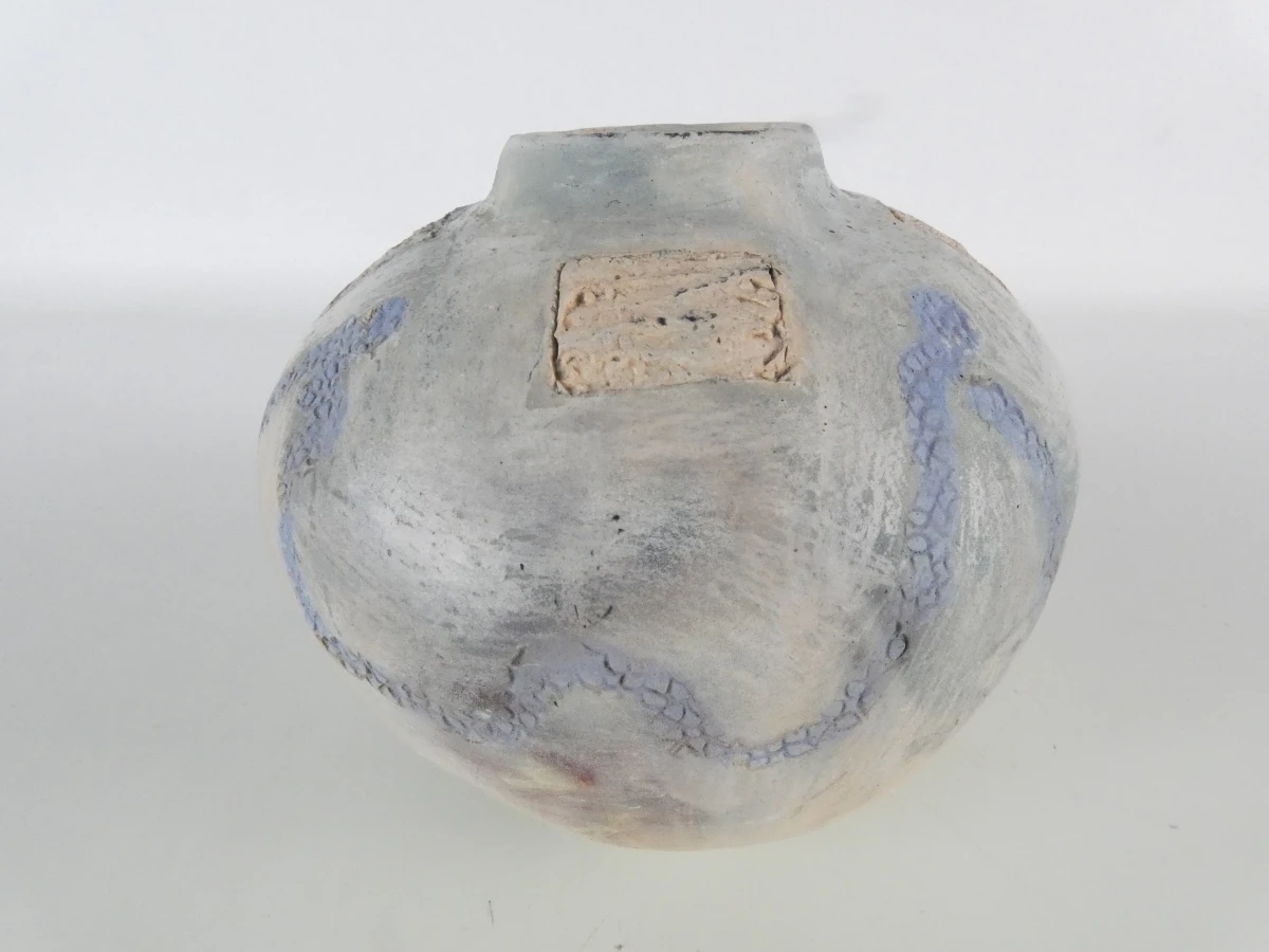 Decoratieve keramische vaas met blauwe accenten - foto 2