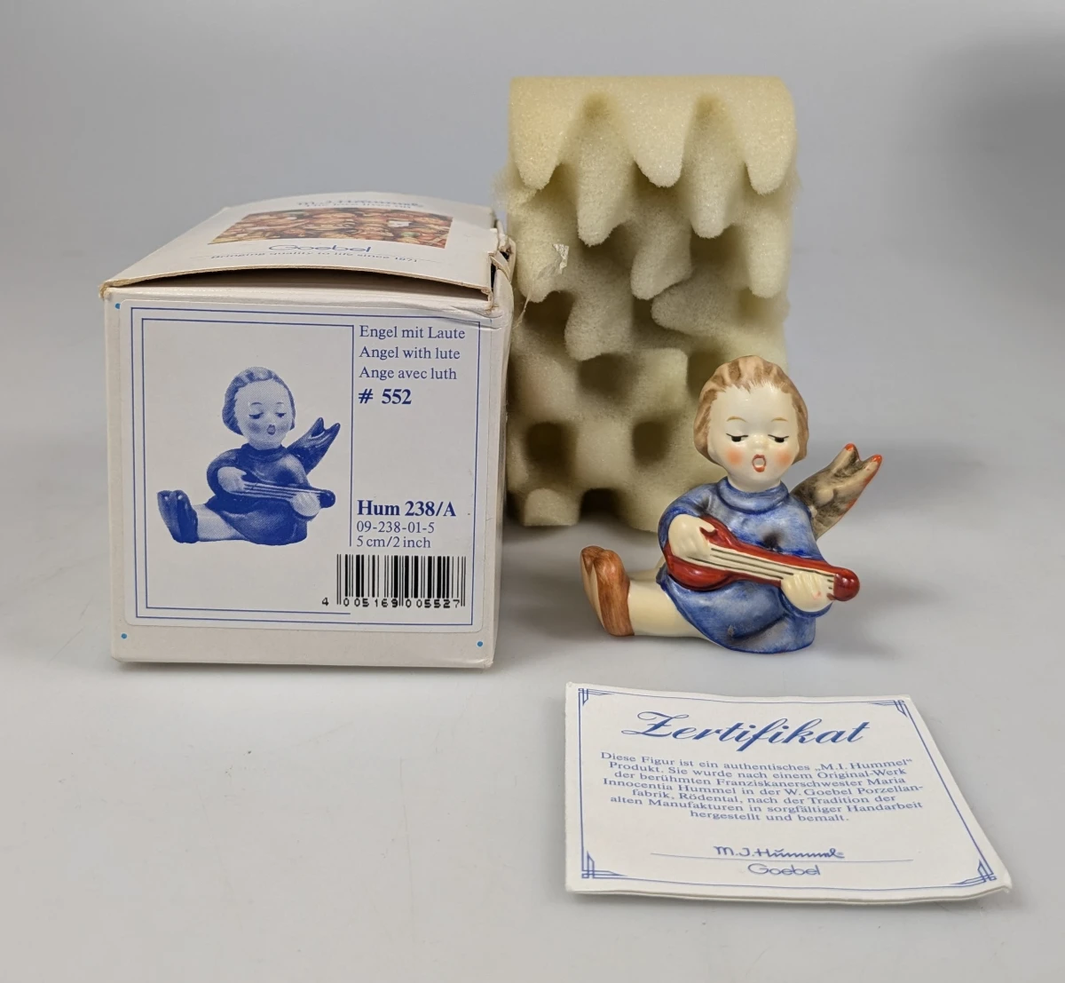 Set van 13 Goebel beeldjes met certificaat en originele dozen. - foto 11