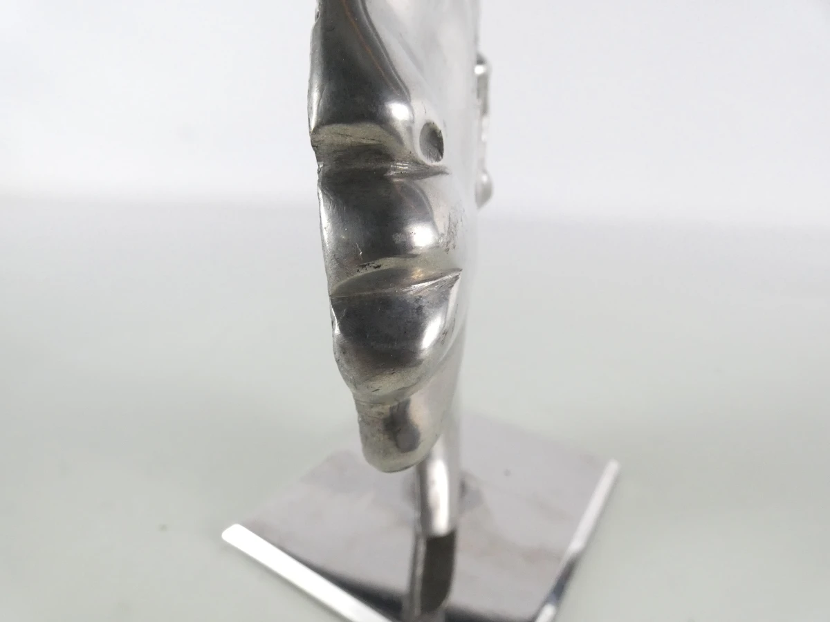 Exclusief paar zware Mid-Century metalen bustes – Afrikaans design – 5.4 kg - foto 12