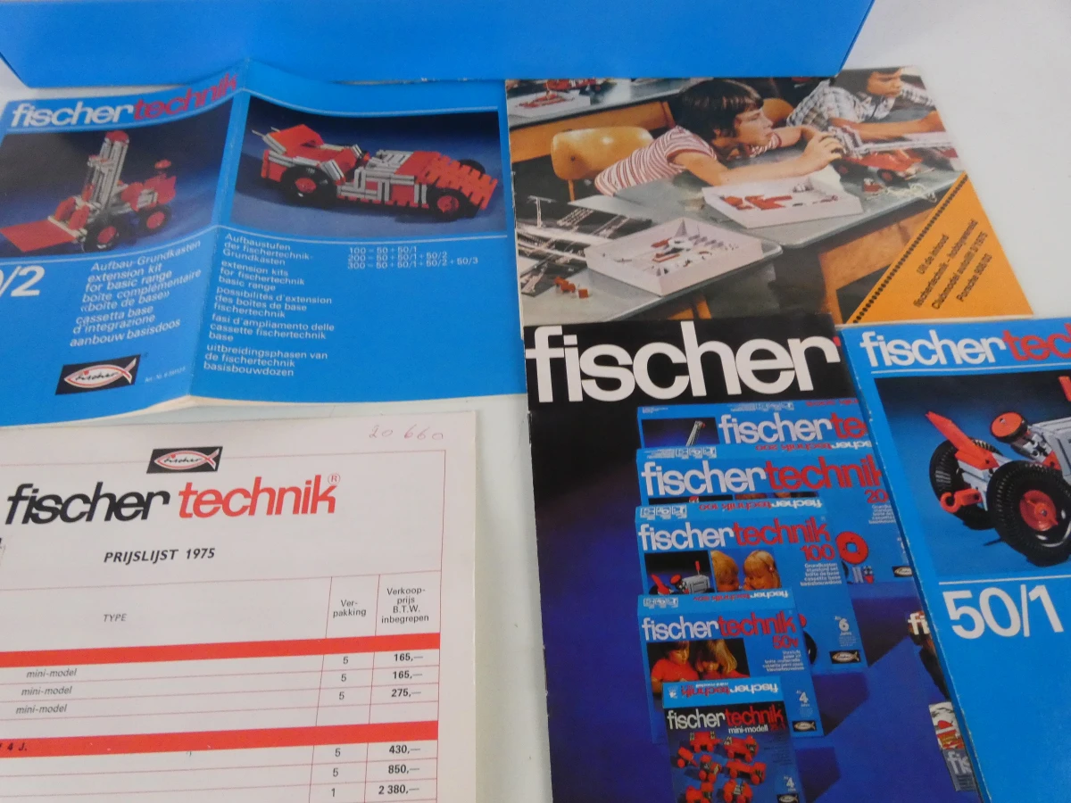 Fischertechnik bouwsets met handleidingen en onderdelen - foto 4