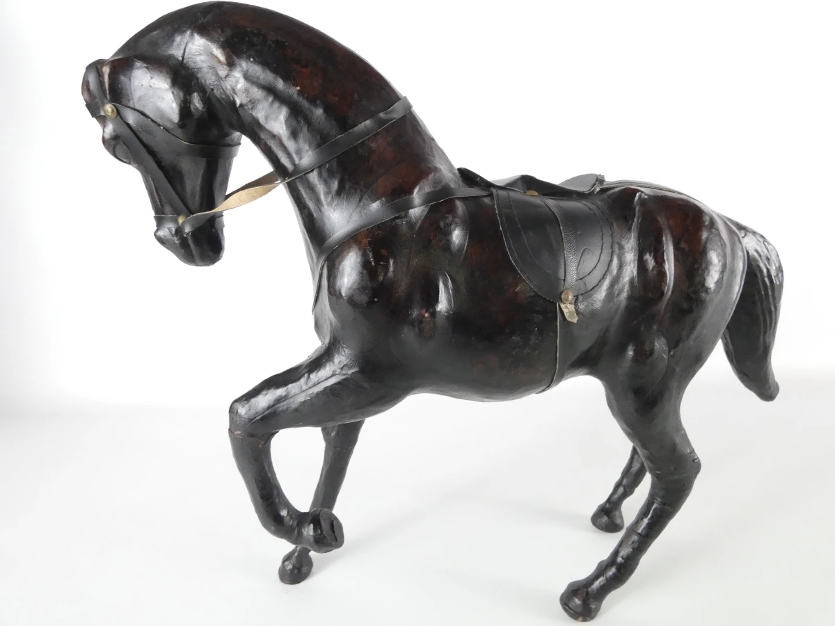 Lederen Paardsculptuur – Handgemaakt - foto 2