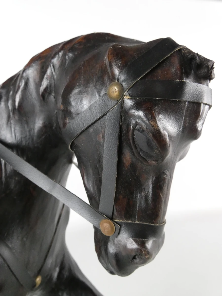 Lederen Paardsculptuur – Handgemaakt - foto 3