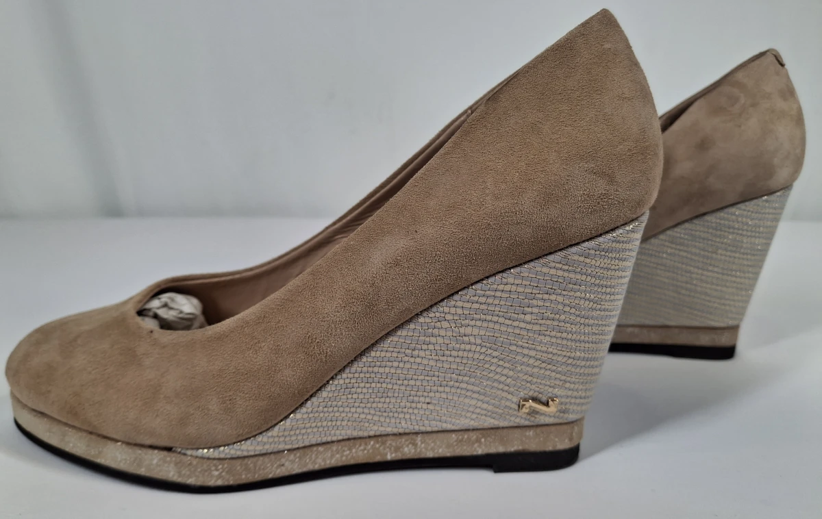 Nathan-Baume pumps met sleehak - foto 4
