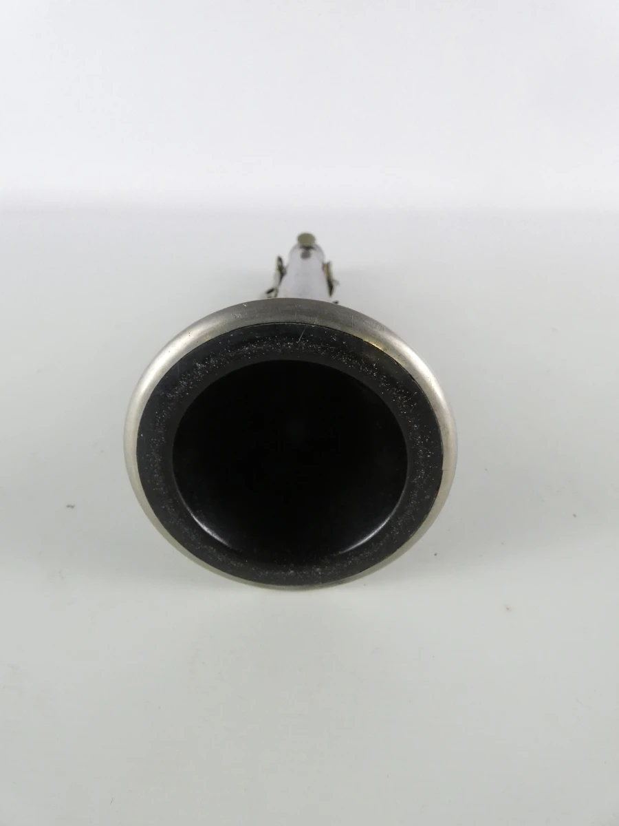 Oude klarinet met metalen kleppen - foto 4