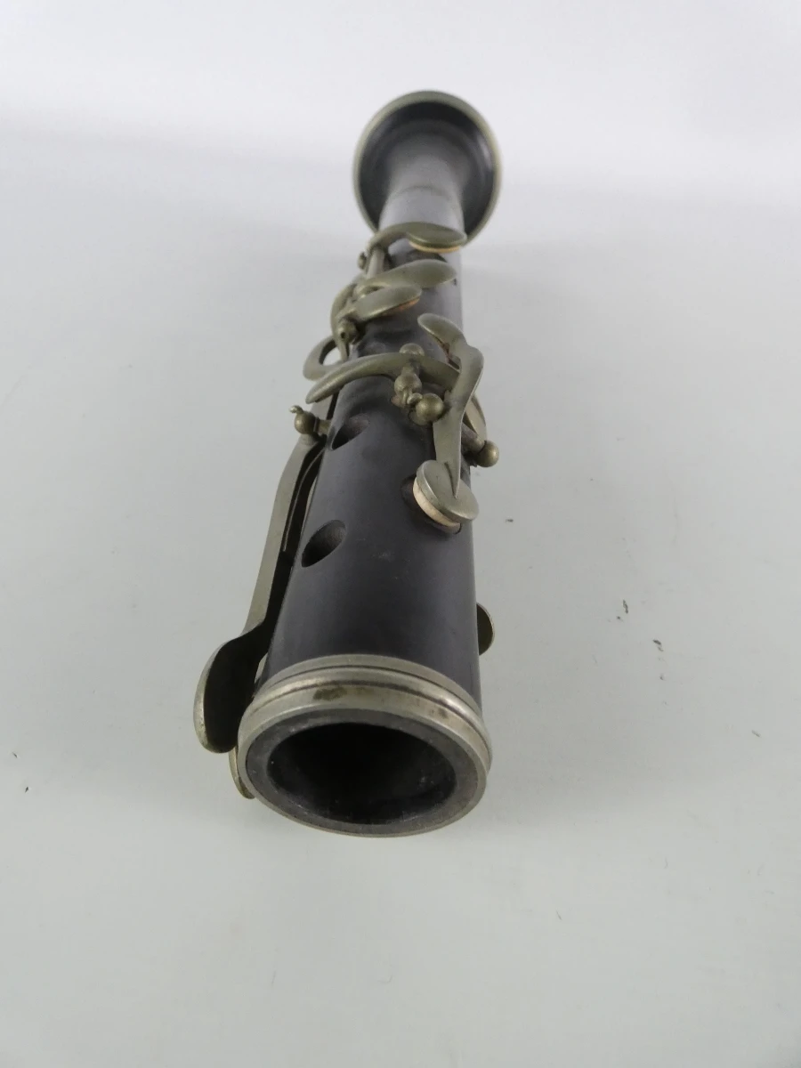 Oude klarinet met metalen kleppen - foto 6