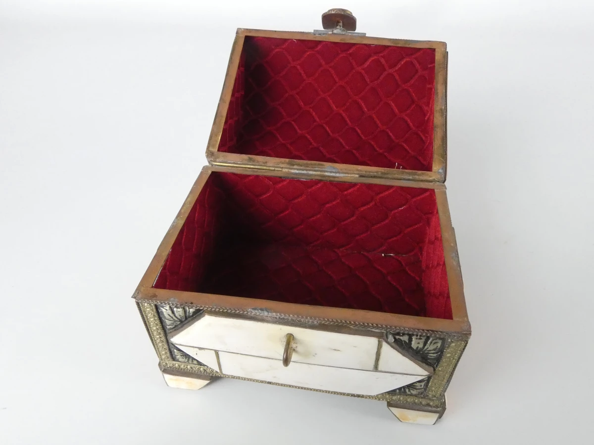 Set van 3 Handgemaakte decoratieve houten sieradenkistjes - foto 13