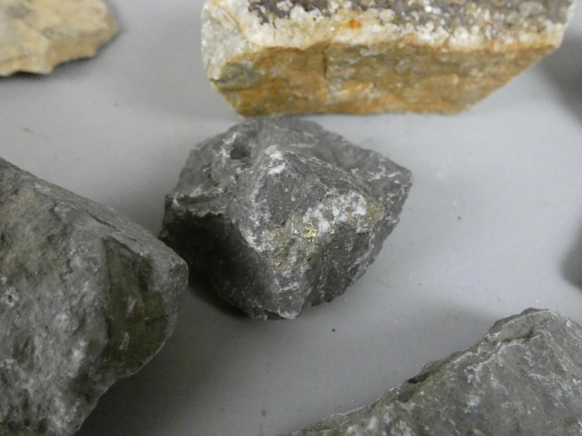 Verzameling mineralen en gesteenten - foto 9