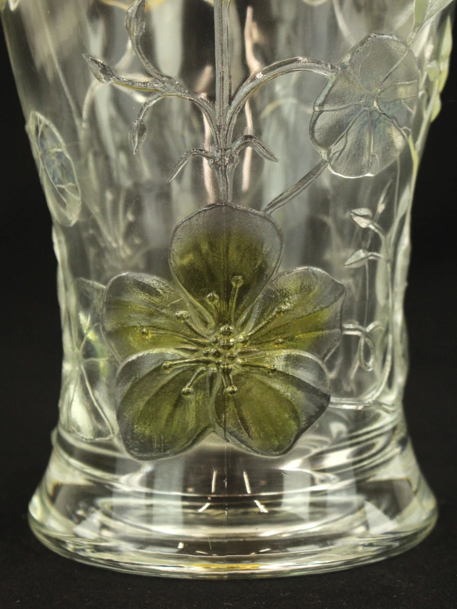 Vintage Franse Vaas van Geperst Glas – Bloemenreliëf - foto 4