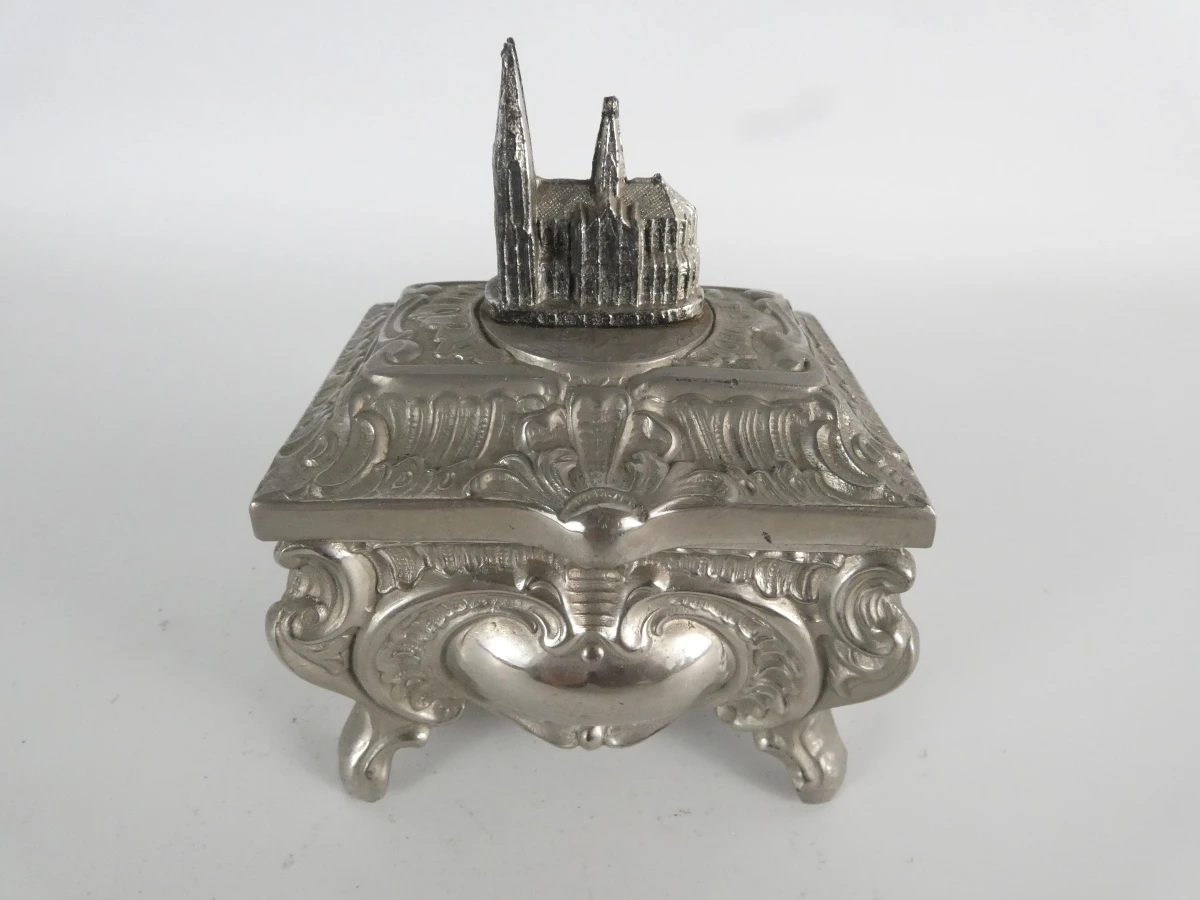 Fraaie verzameling van 6 diverse oude en vintage sieraden- en snuisterijdoosjes – 19e/20e eeuw - foto 22