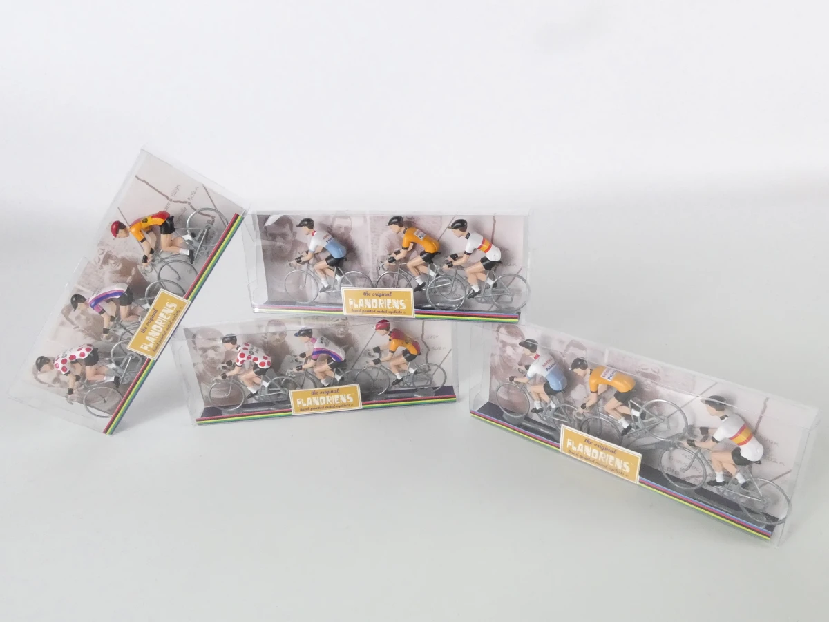 Wielermonumenten boek met Flandriens metalen wielrenners set - foto 13