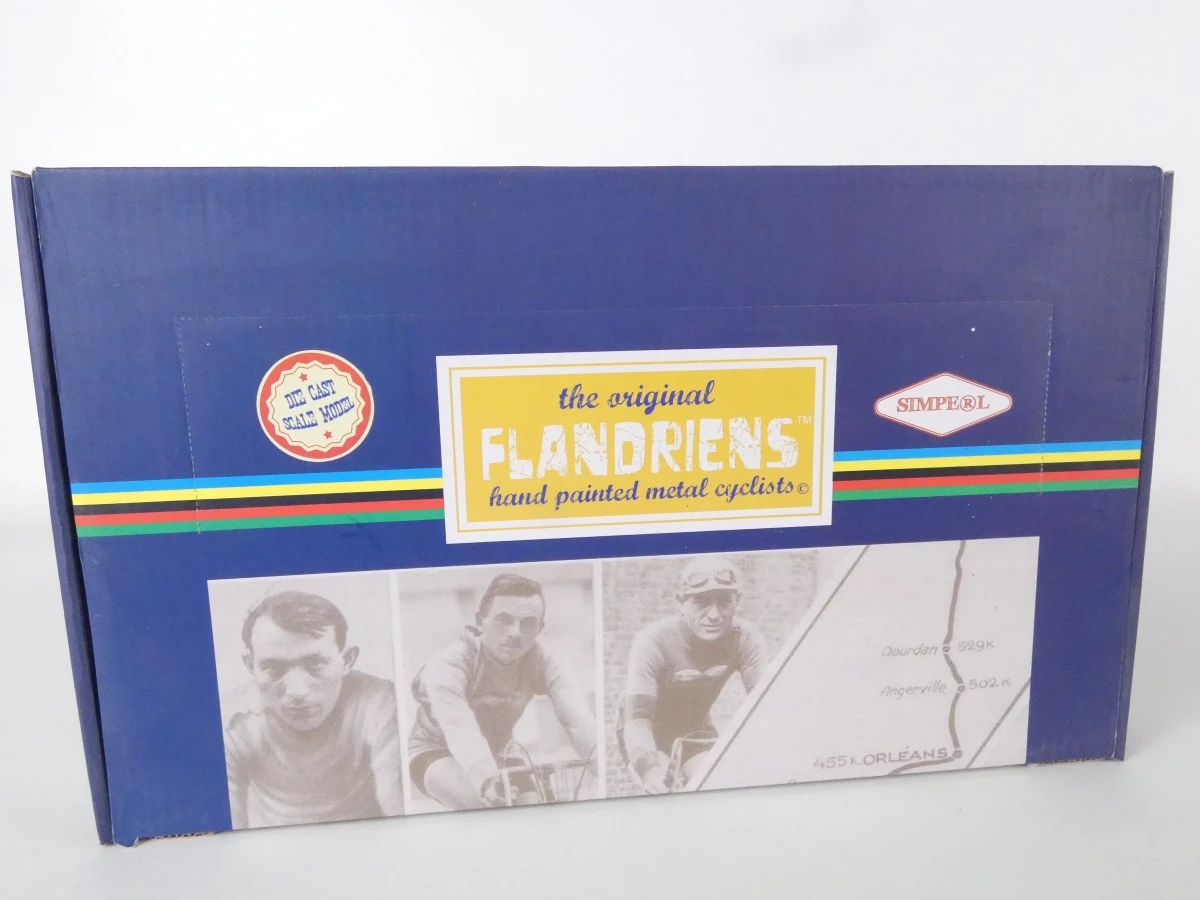 Wielermonumenten boek met Flandriens metalen wielrenners set - foto 16