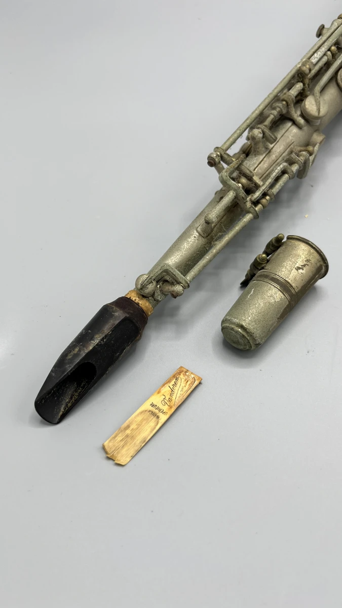 Sopraansaxofoon J.E. Prins Frères Borgerhout verzilverd vintage blaasinstrument 1930 - foto 7