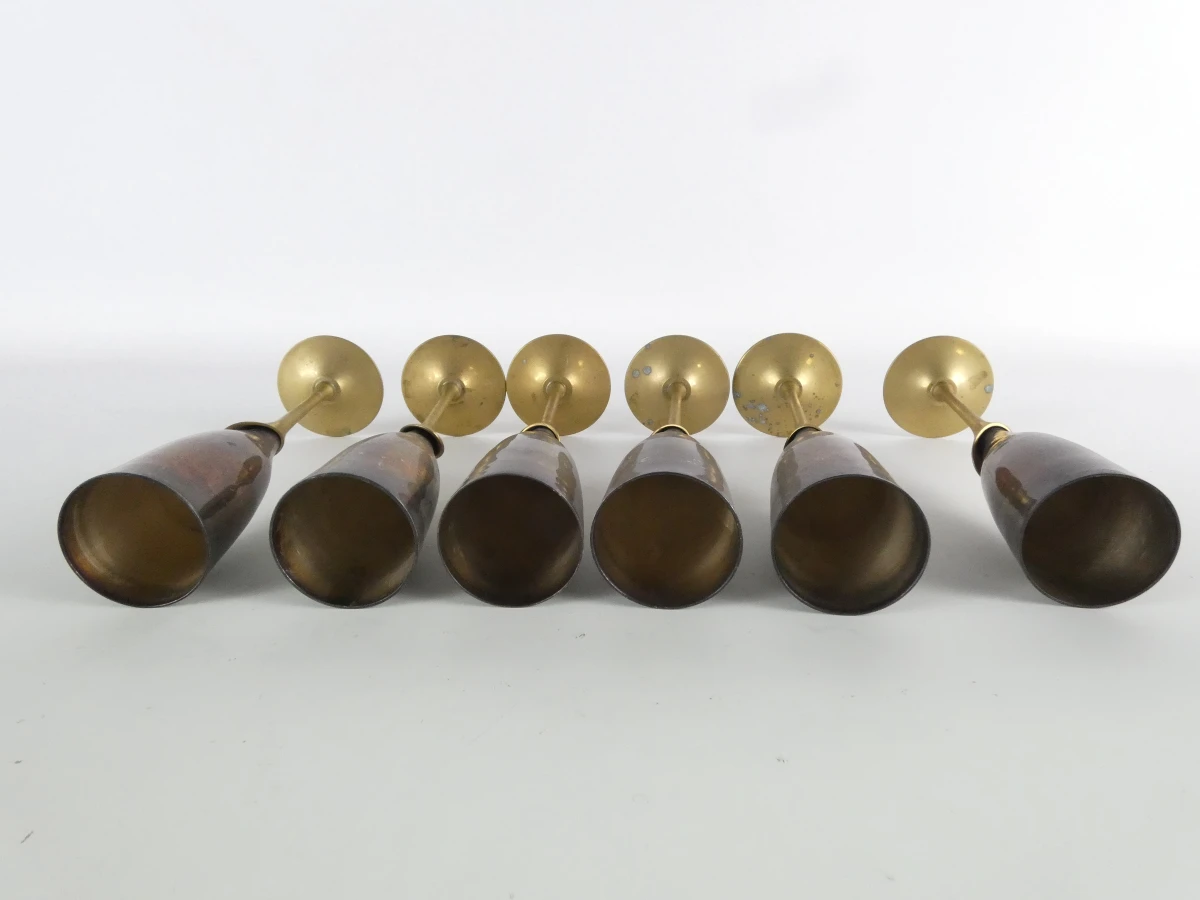 Set van 6 vintage verzilverde champagneflûtes met messing voet - foto 3
