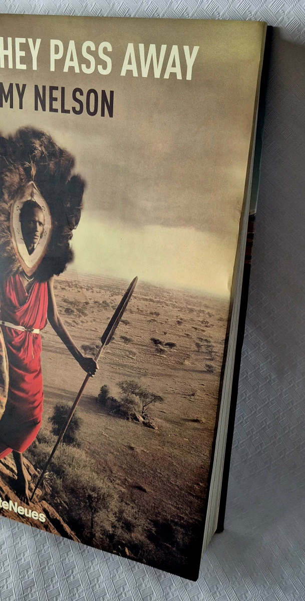 fotoboek "Before They Pass Away", Jimmy Nelson - foto 2