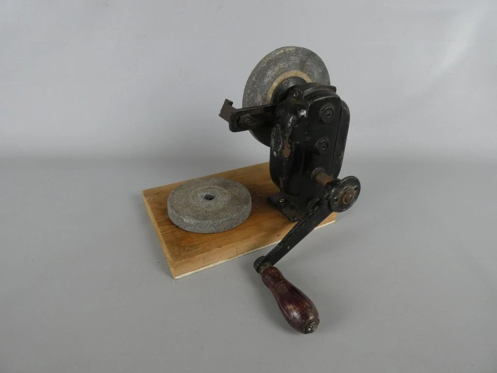Handmatige slijpmachine op houten voet - foto 2