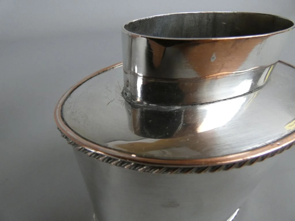 Set van 2 zilverkleurige metalen flessen met deksels - foto 5