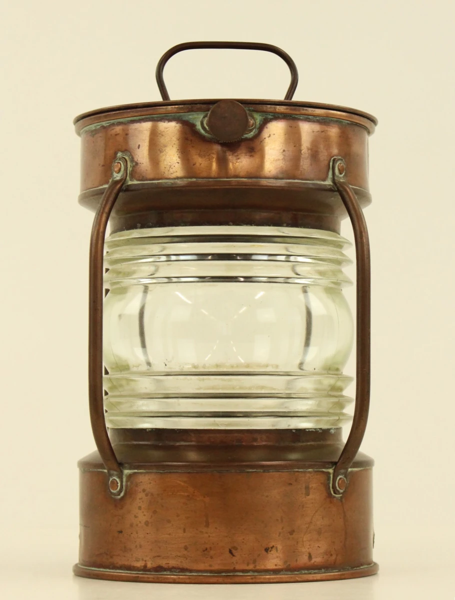 Antieke koperen scheepslamp – Ankerlicht met Fresnel-lens - foto 2