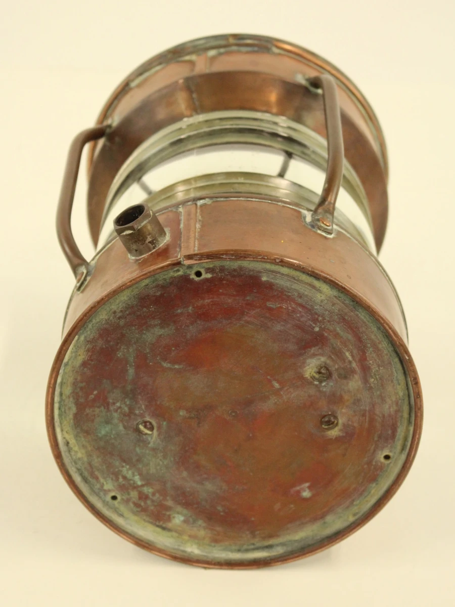 Antieke koperen scheepslamp – Ankerlicht met Fresnel-lens - foto 7